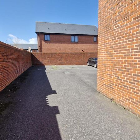 Modern Double Room With En-Suite, Parking & Fast Wifi - Close To Beach Sandgate Exteriér fotografie