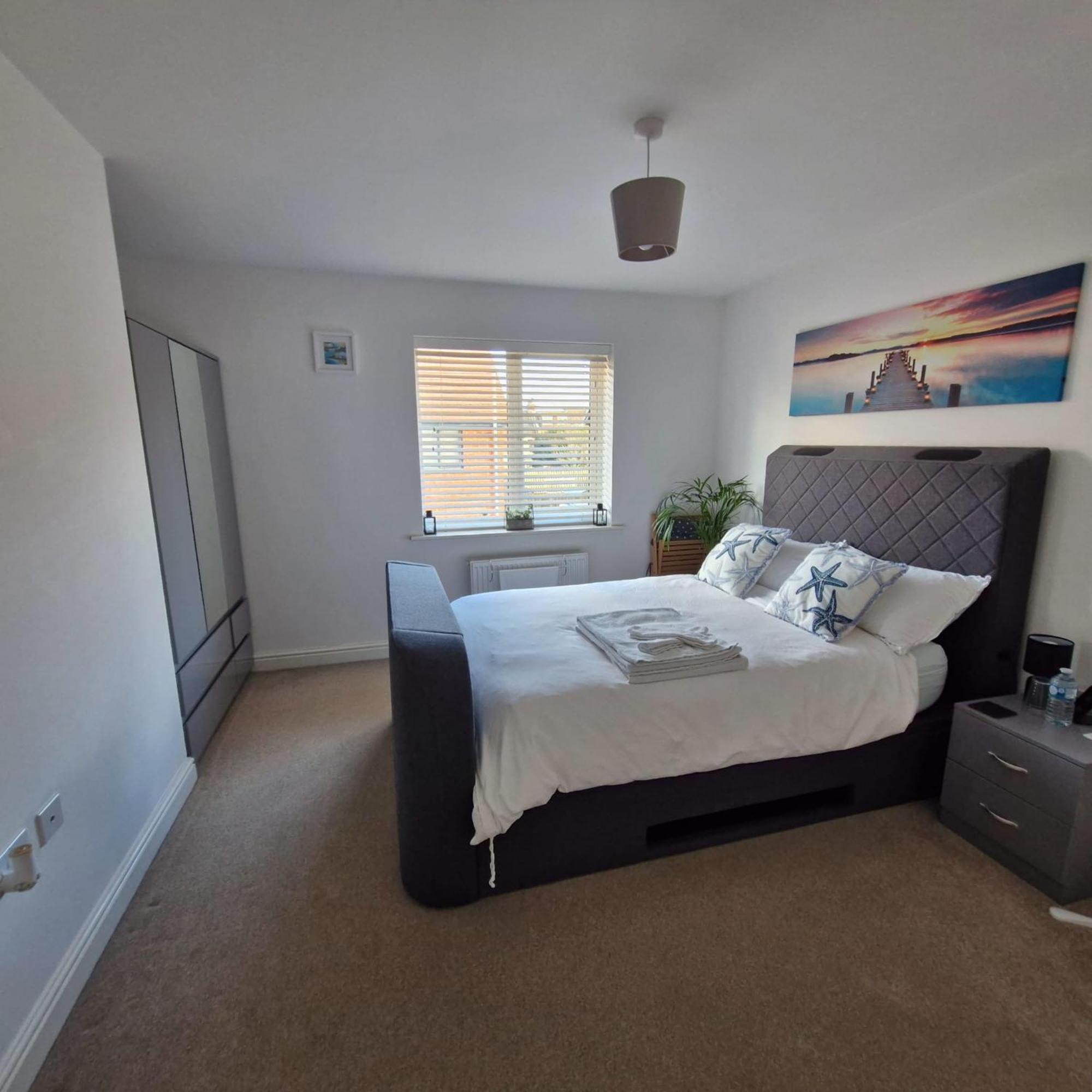 Modern Double Room With En-Suite, Parking & Fast Wifi - Close To Beach Sandgate Exteriér fotografie