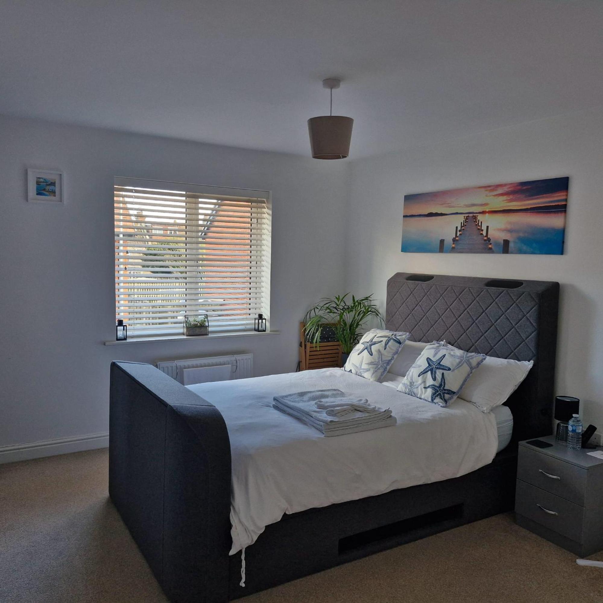 Modern Double Room With En-Suite, Parking & Fast Wifi - Close To Beach Sandgate Exteriér fotografie